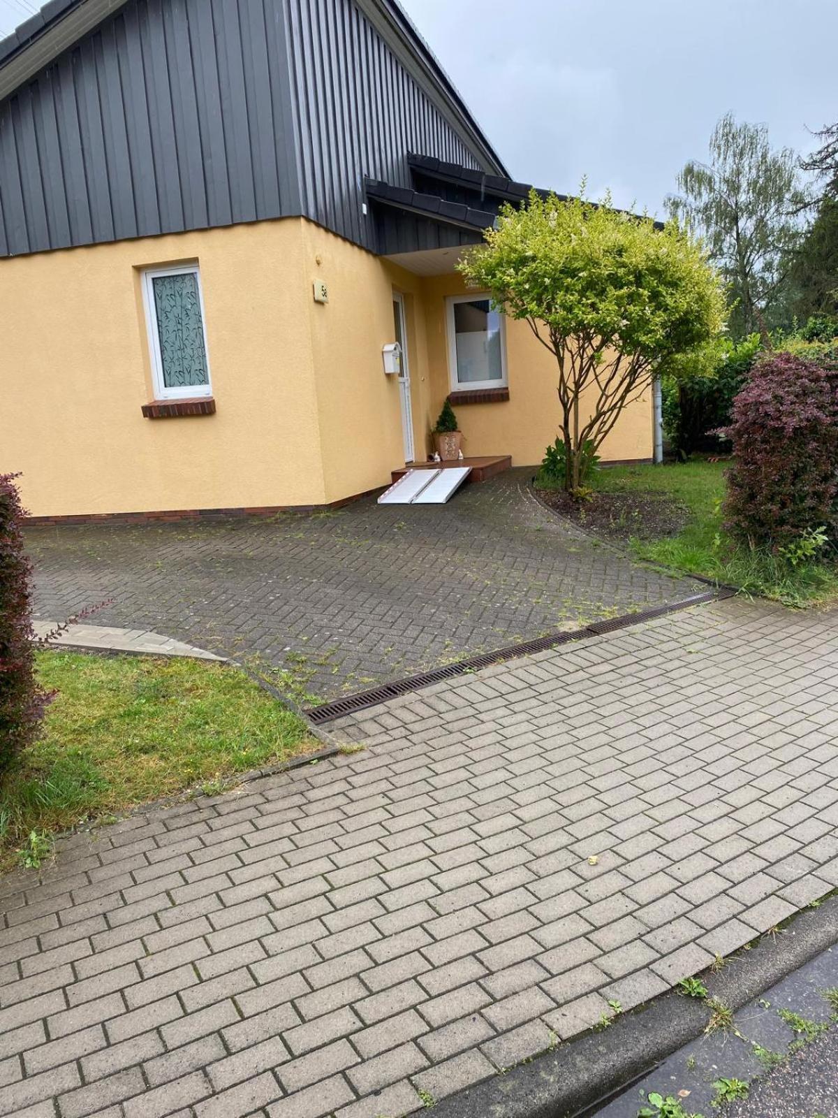 Komfortables Einzelhaus Mit Garten Halstenbek 外观 照片